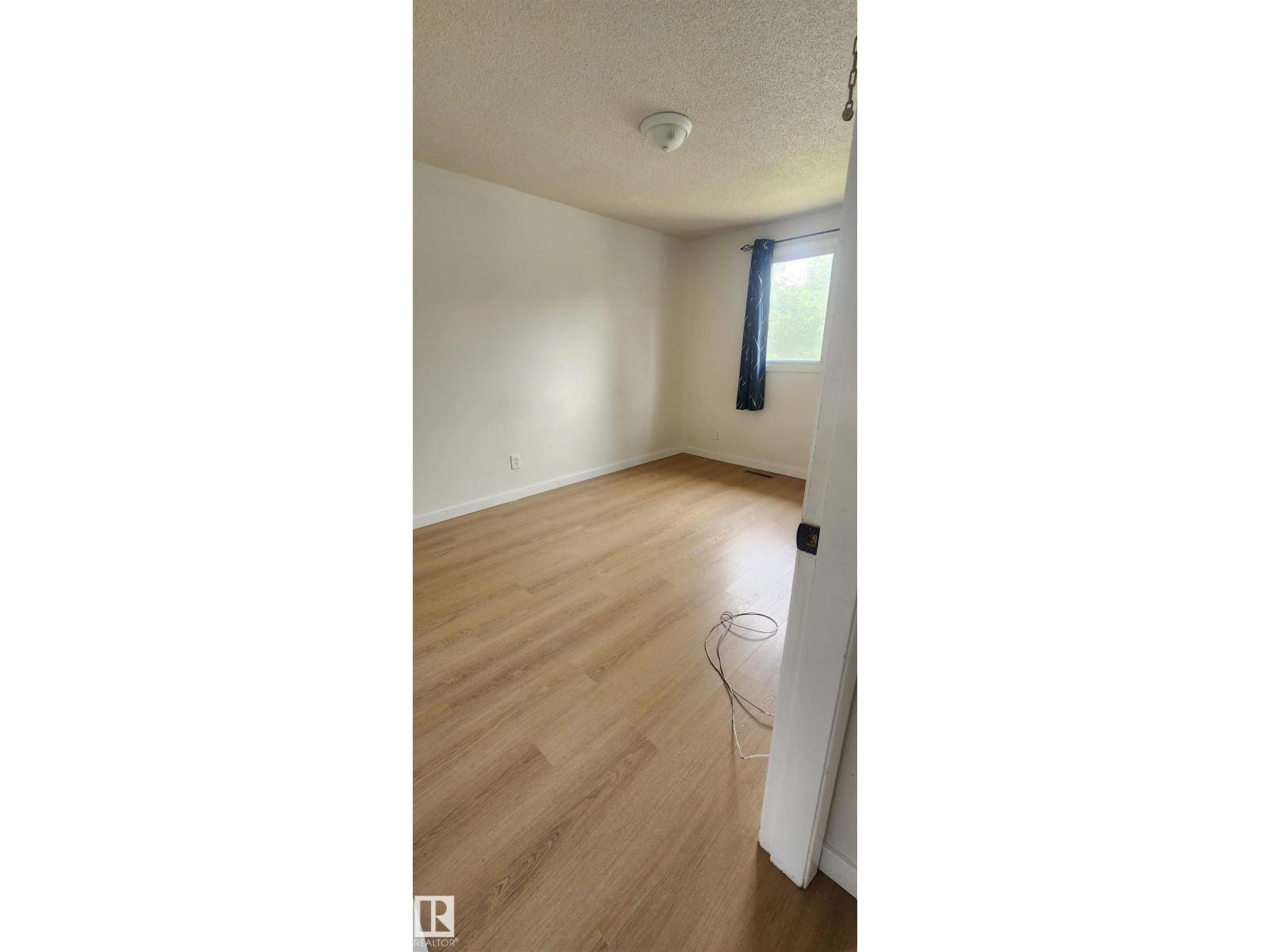 10942 161 ST NW - 22
