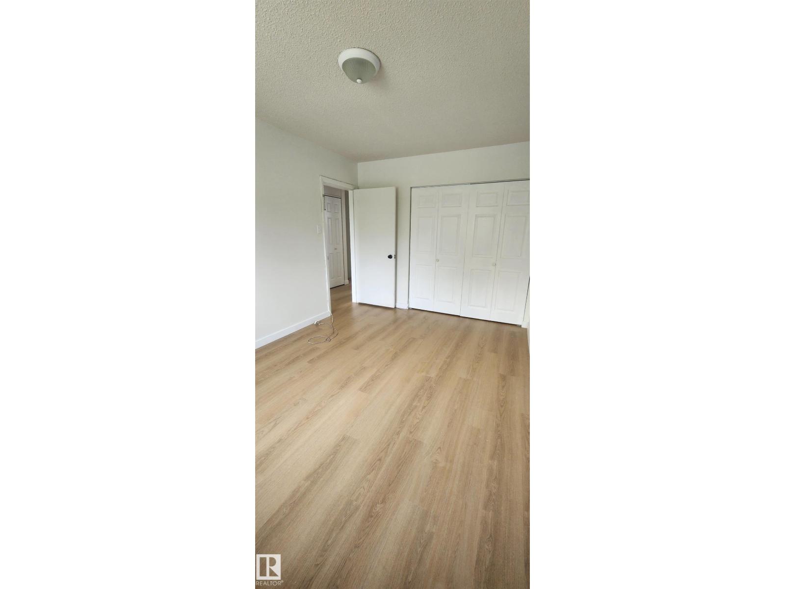 10942 161 ST NW - 23
