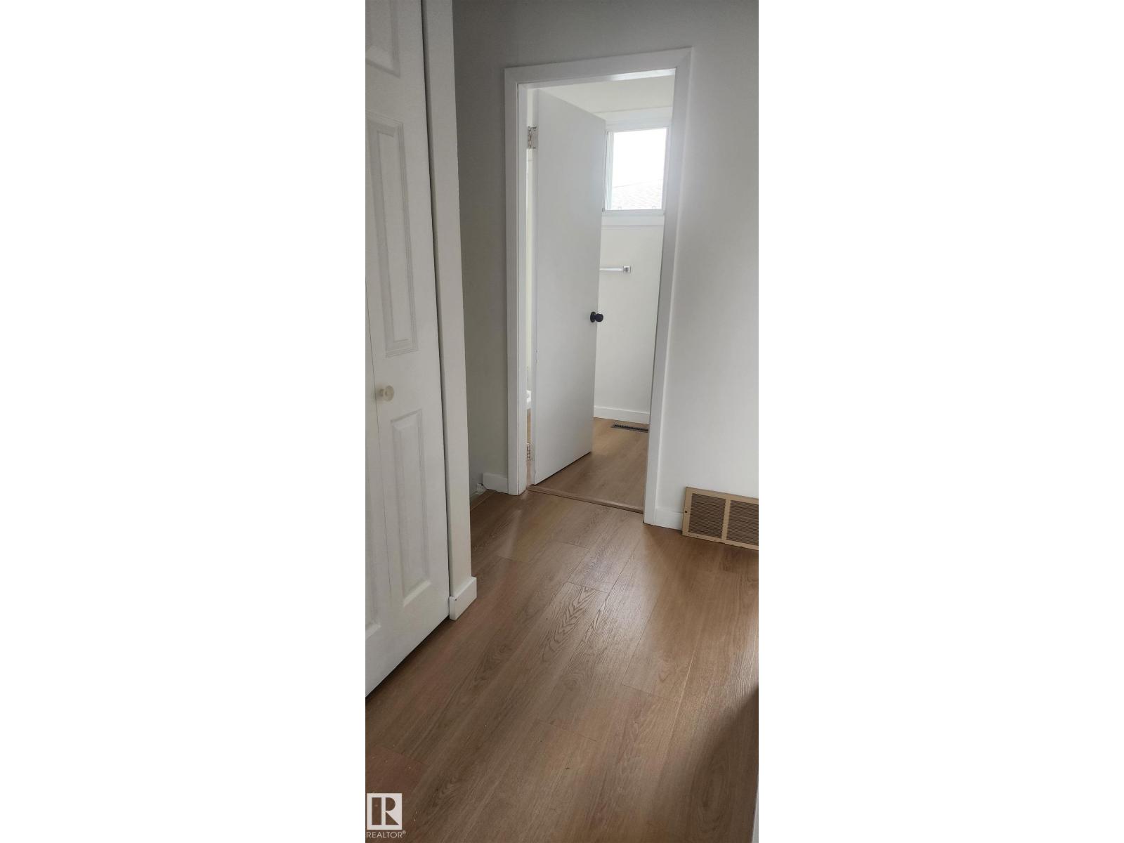 10942 161 ST NW - 27
