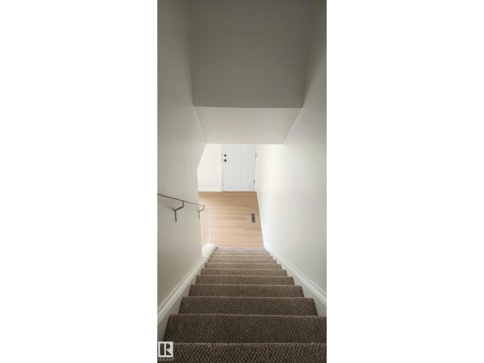 10942 161 ST NW - 28