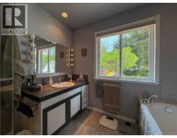 634 Holm Rd, Campbell River, BC V9W1W4 Photo 29