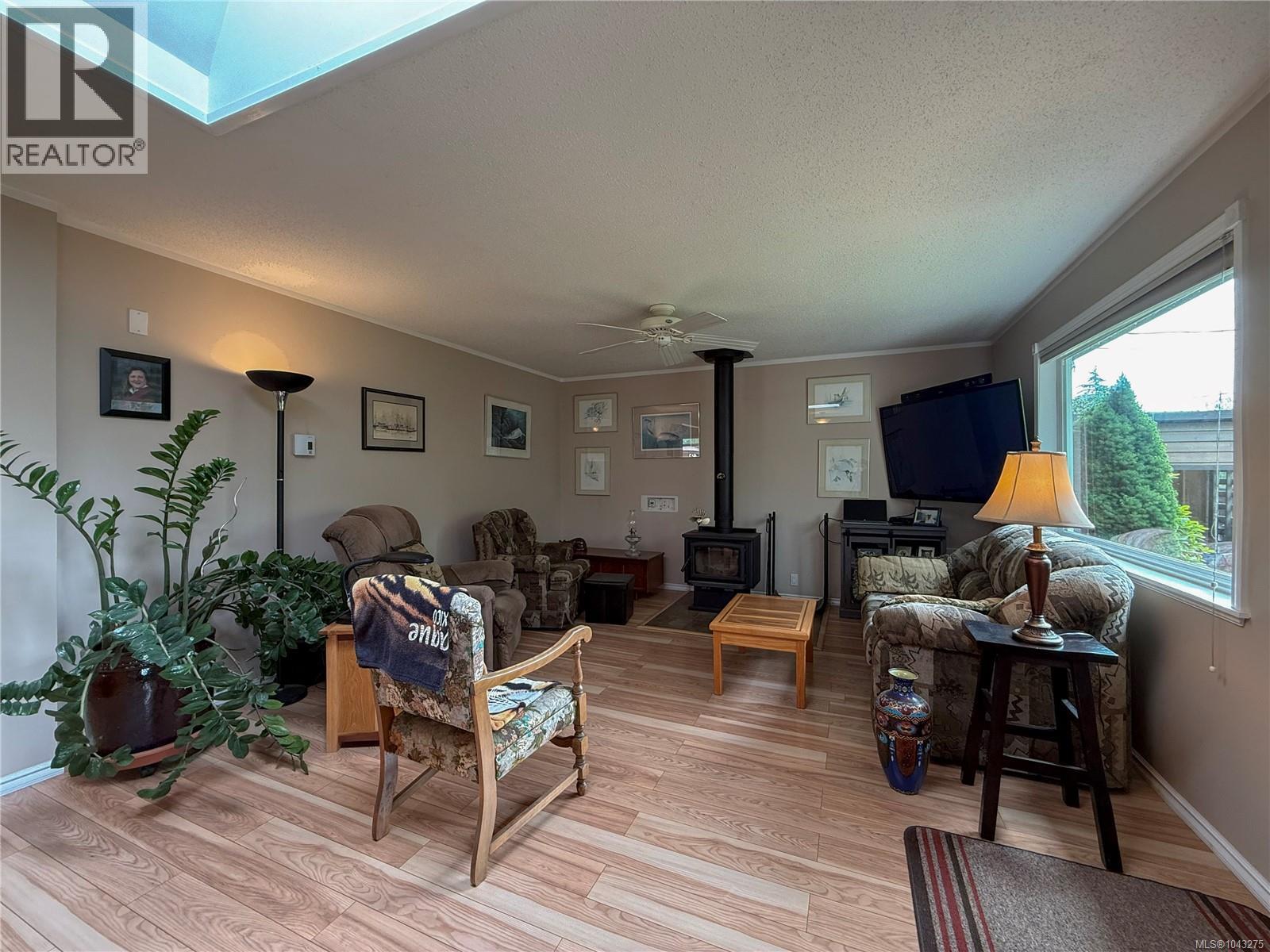 634 Holm Rd, Campbell River — photo 3