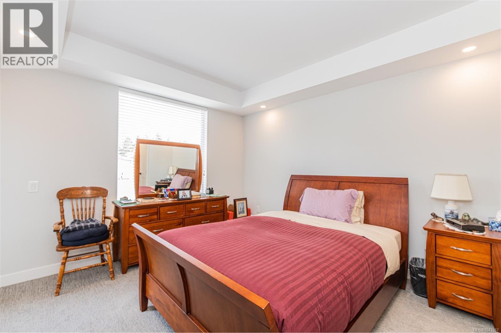 #318 950 Whirlaway Cres - 18