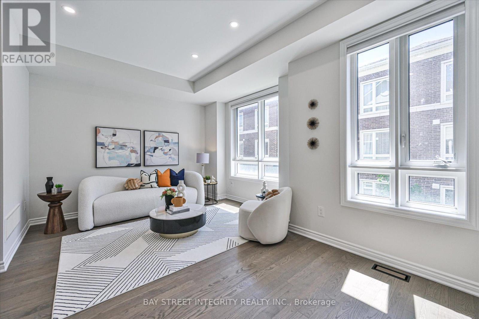 23 CHICAGO LANE - 11