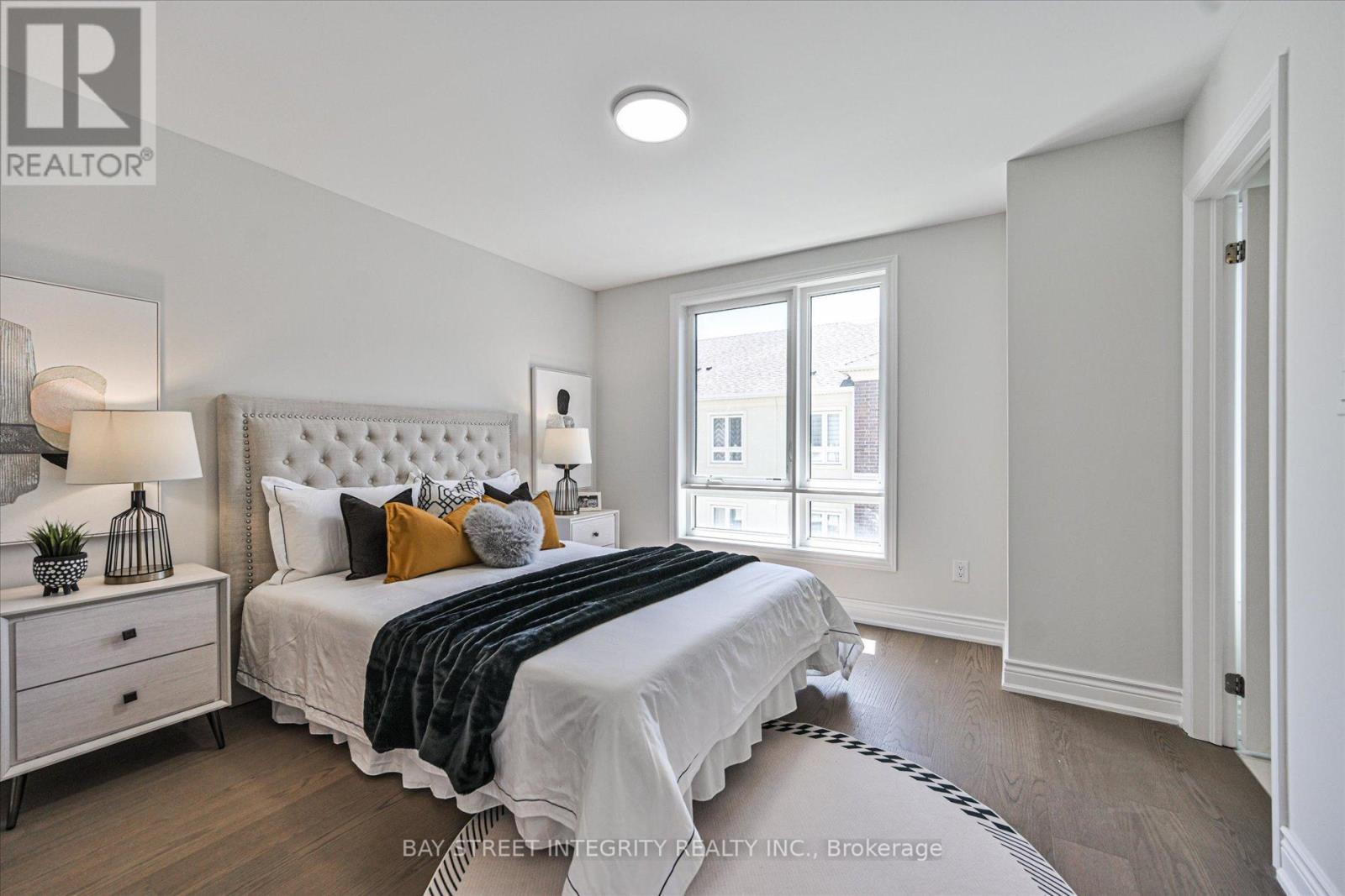23 CHICAGO LANE - 20