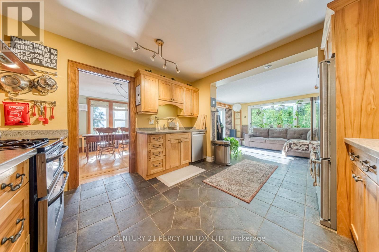 1853 GOVERNORS ROAD - 10