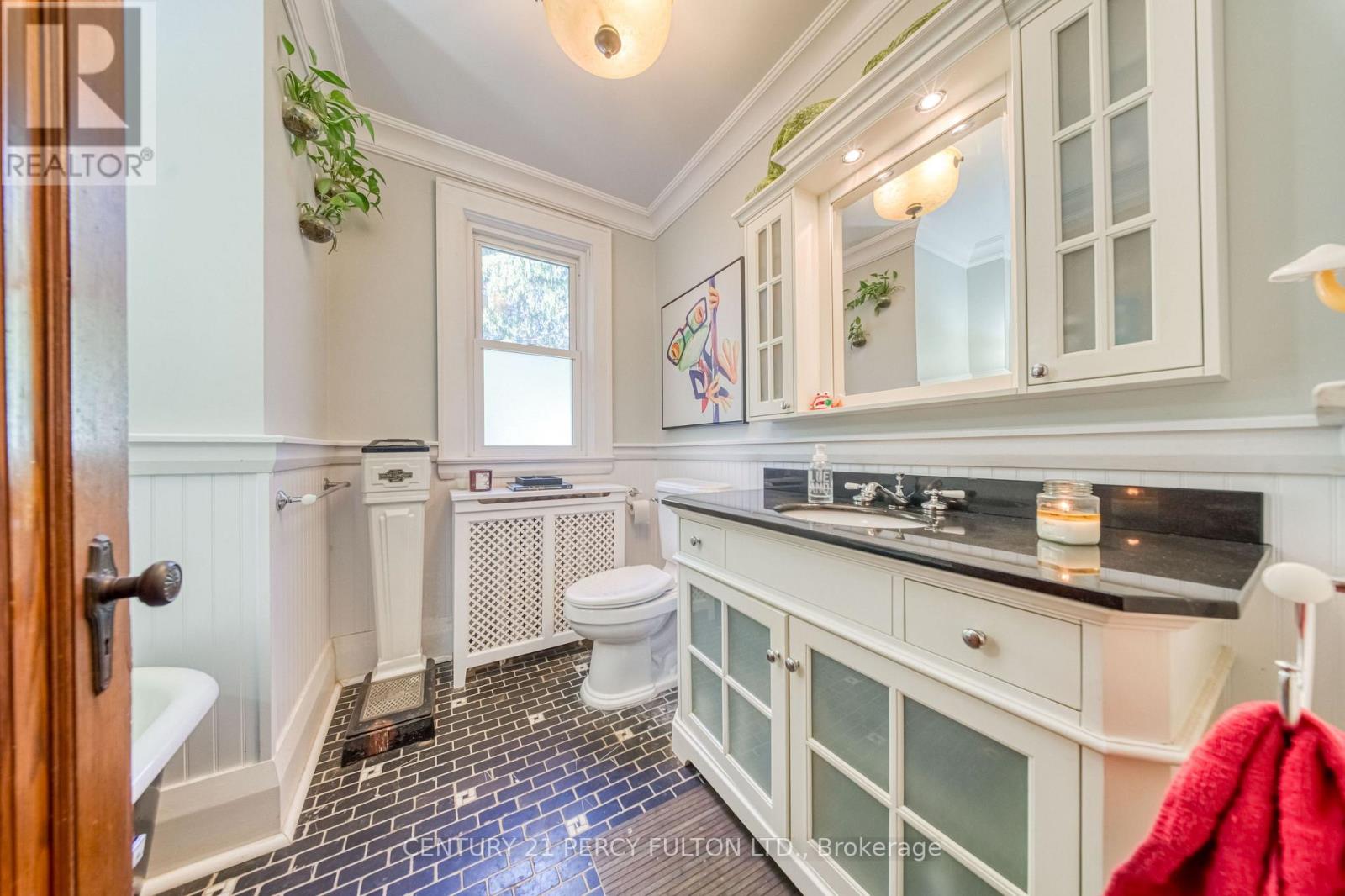 1853 GOVERNORS ROAD - 23