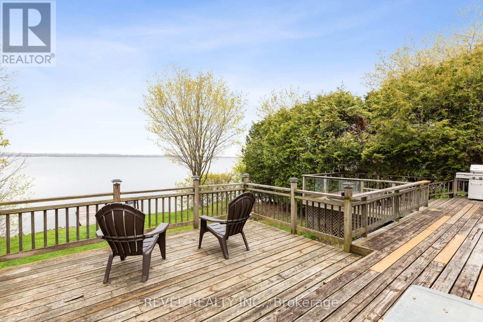 18 LAKEVIEW BOULEVARD - 37