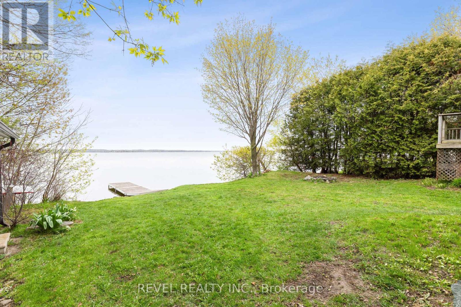 18 LAKEVIEW BOULEVARD - 43