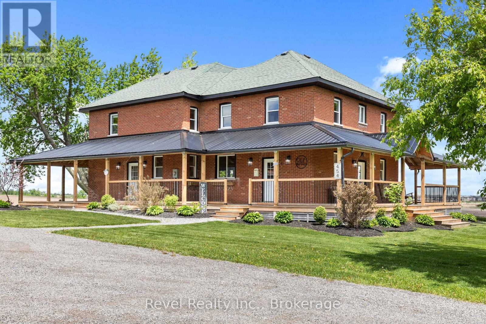 454 COLBORNE STREET W - 3