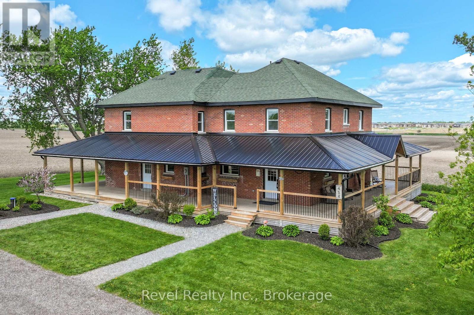454 COLBORNE STREET W - 5
