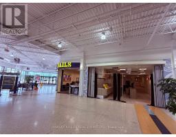 142 - 1911 Finch Avenue W, Toronto, ON M3N2K1 Photo 9
