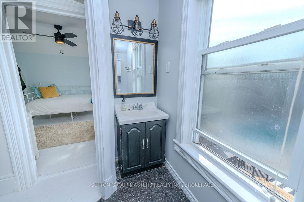 1177 WOODBINE ROAD - 36
