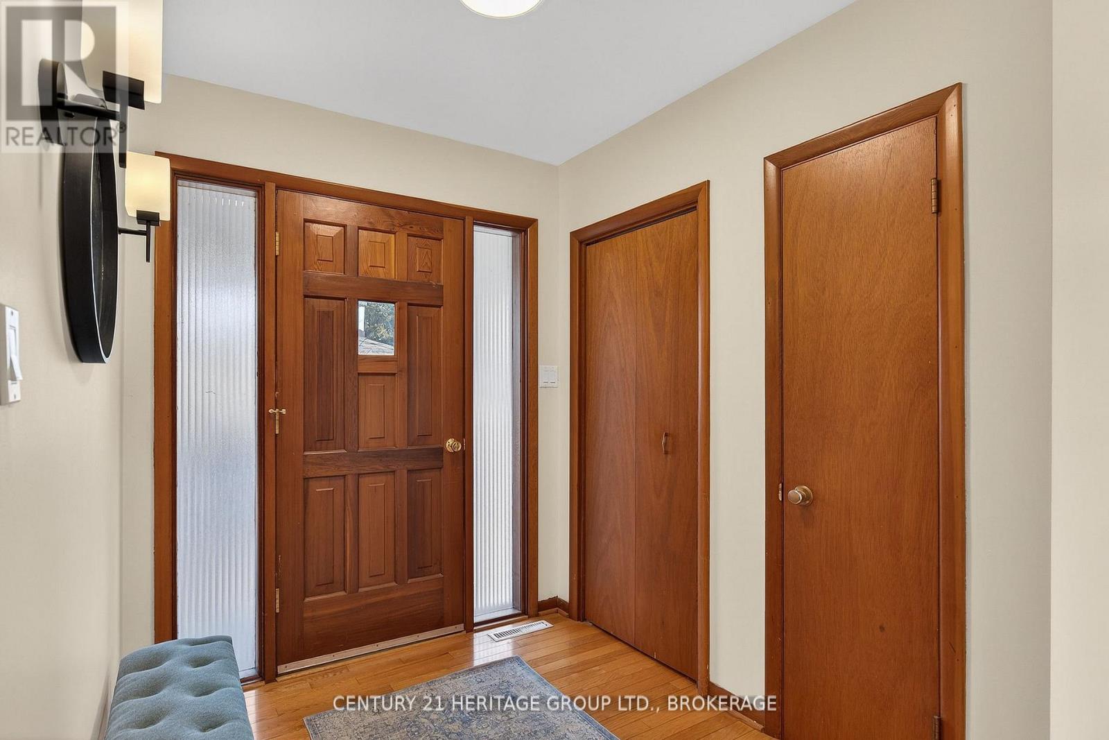 20 OAKRIDGE AVENUE - 10