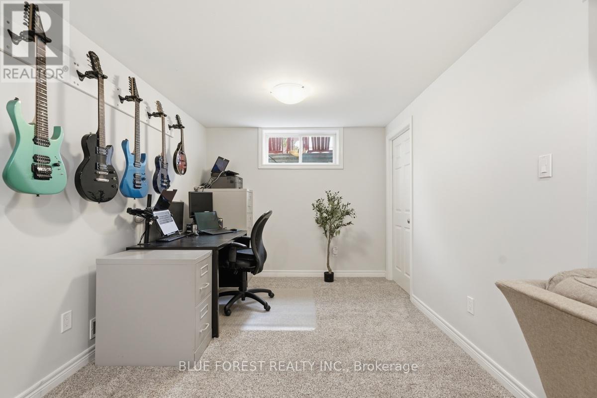 1367 REARDON BOULEVARD - 31