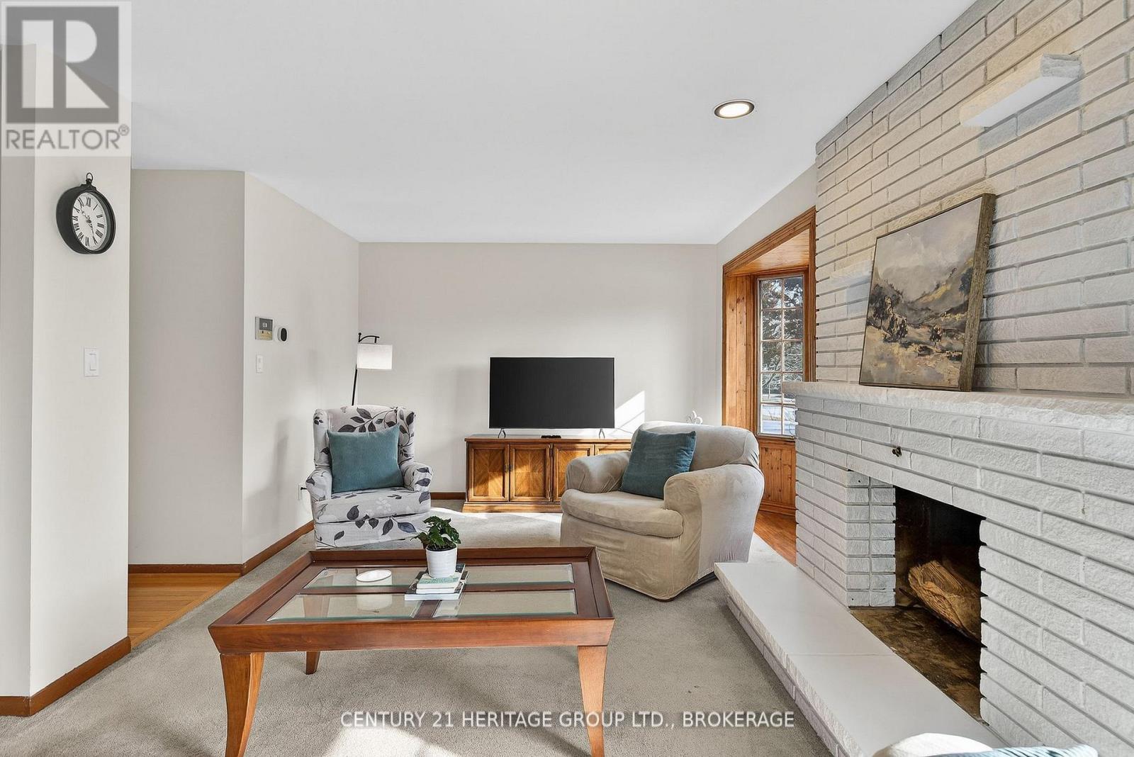 20 OAKRIDGE AVENUE - 14