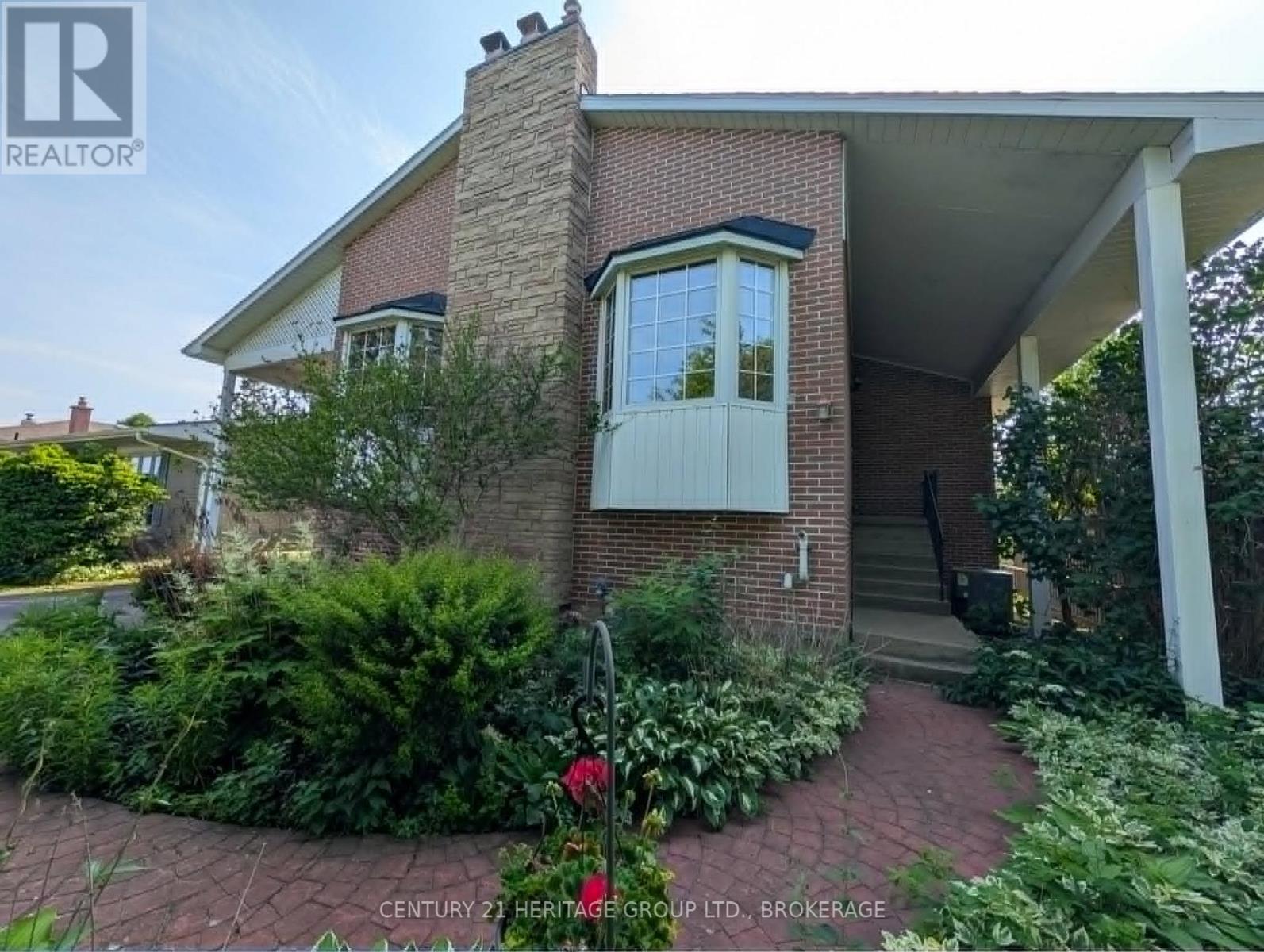 20 OAKRIDGE AVENUE - 3