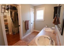 49 Royalty Road, Charlottetown, PE C1E3E7 Photo 10