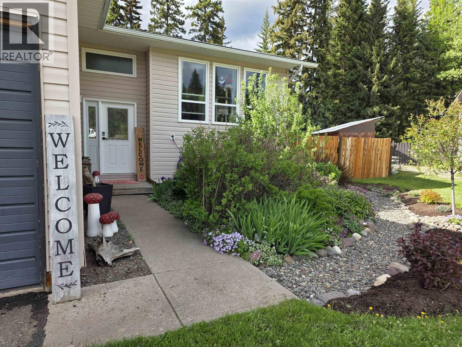 2325 OMINECA PLACE - 4