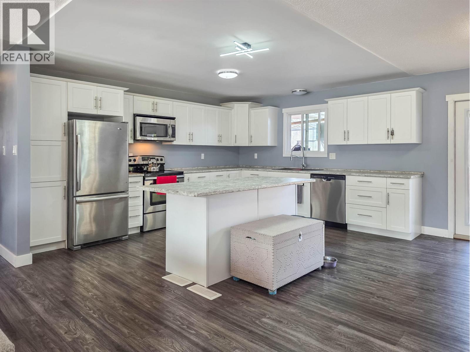 2325 OMINECA PLACE - 13
