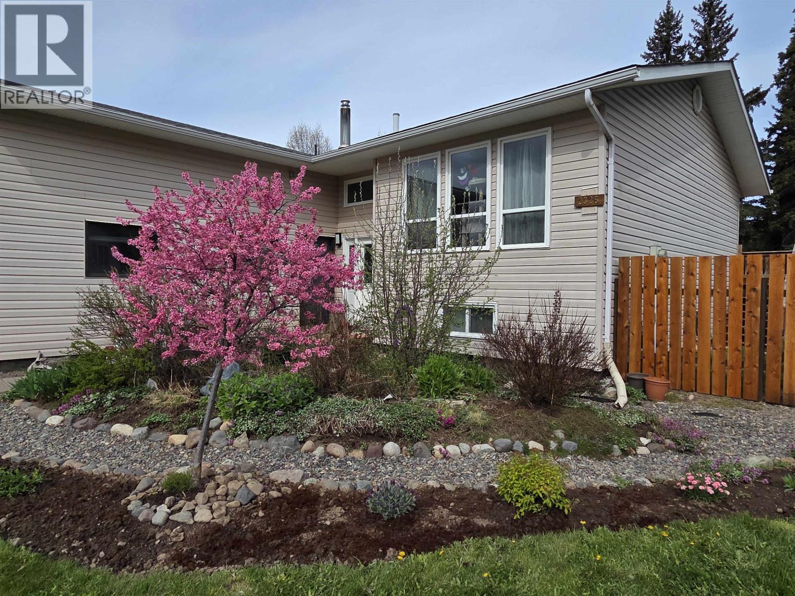 2325 OMINECA PLACE - 7