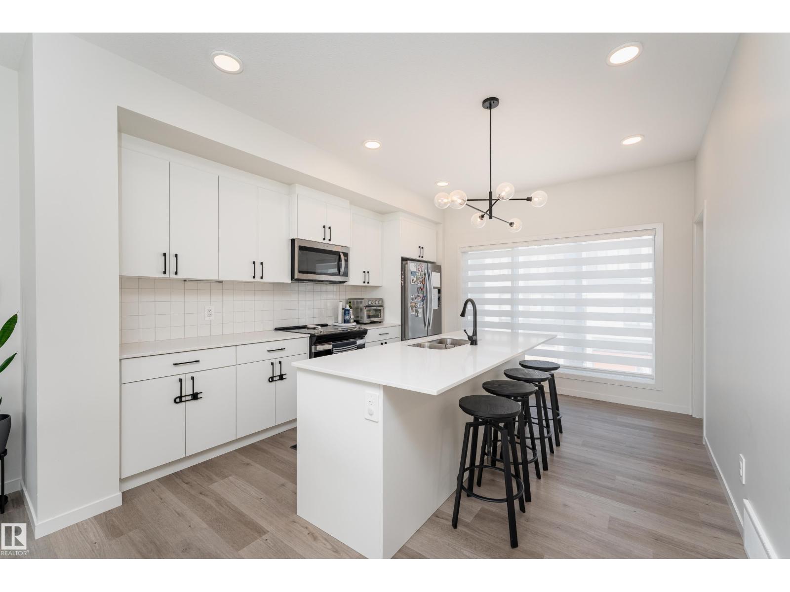 516 37 ST SW - 3