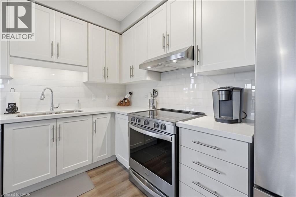 #411 30 HAMILTON Street S - Image 4