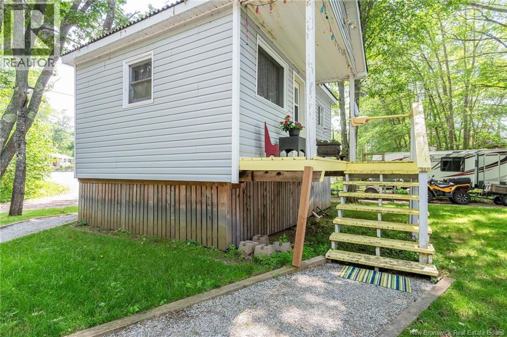50 Lawtons Lane - 36