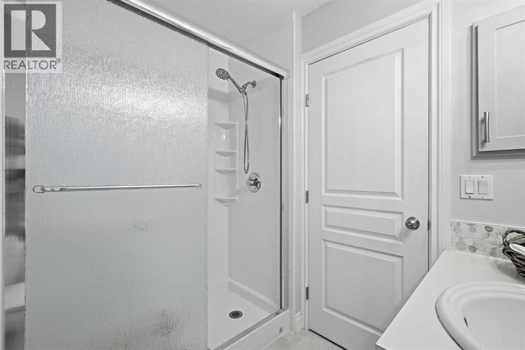 4 Cougar Ridge Mews SW - 28