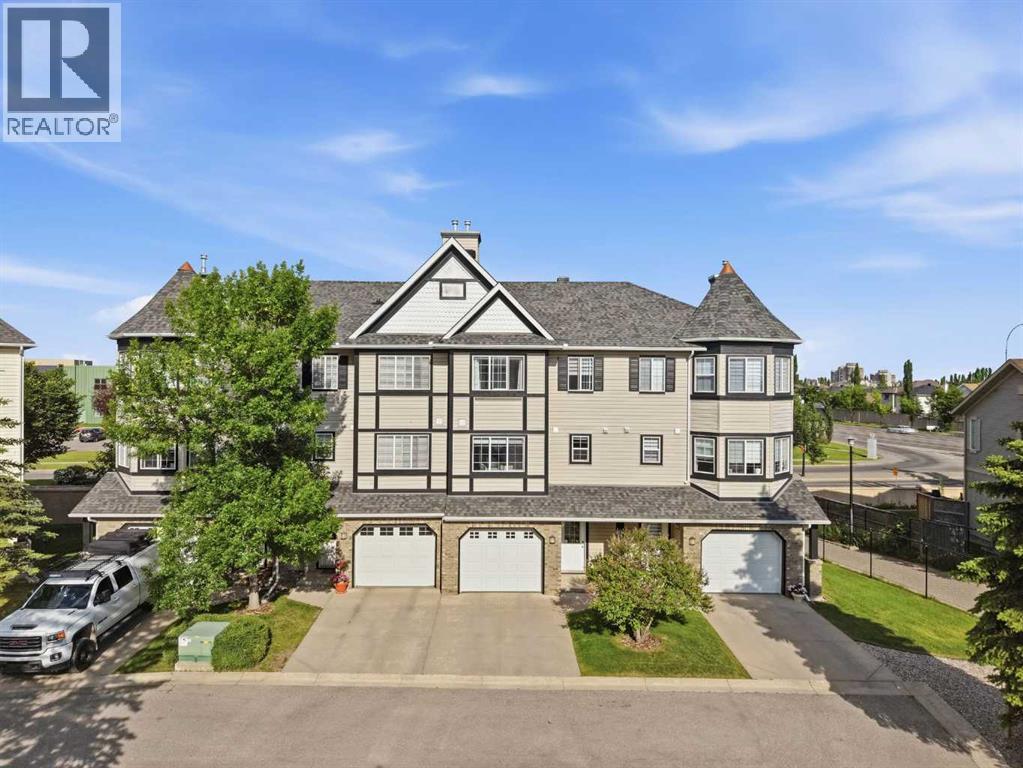 4 Cougar Ridge Mews SW - 33