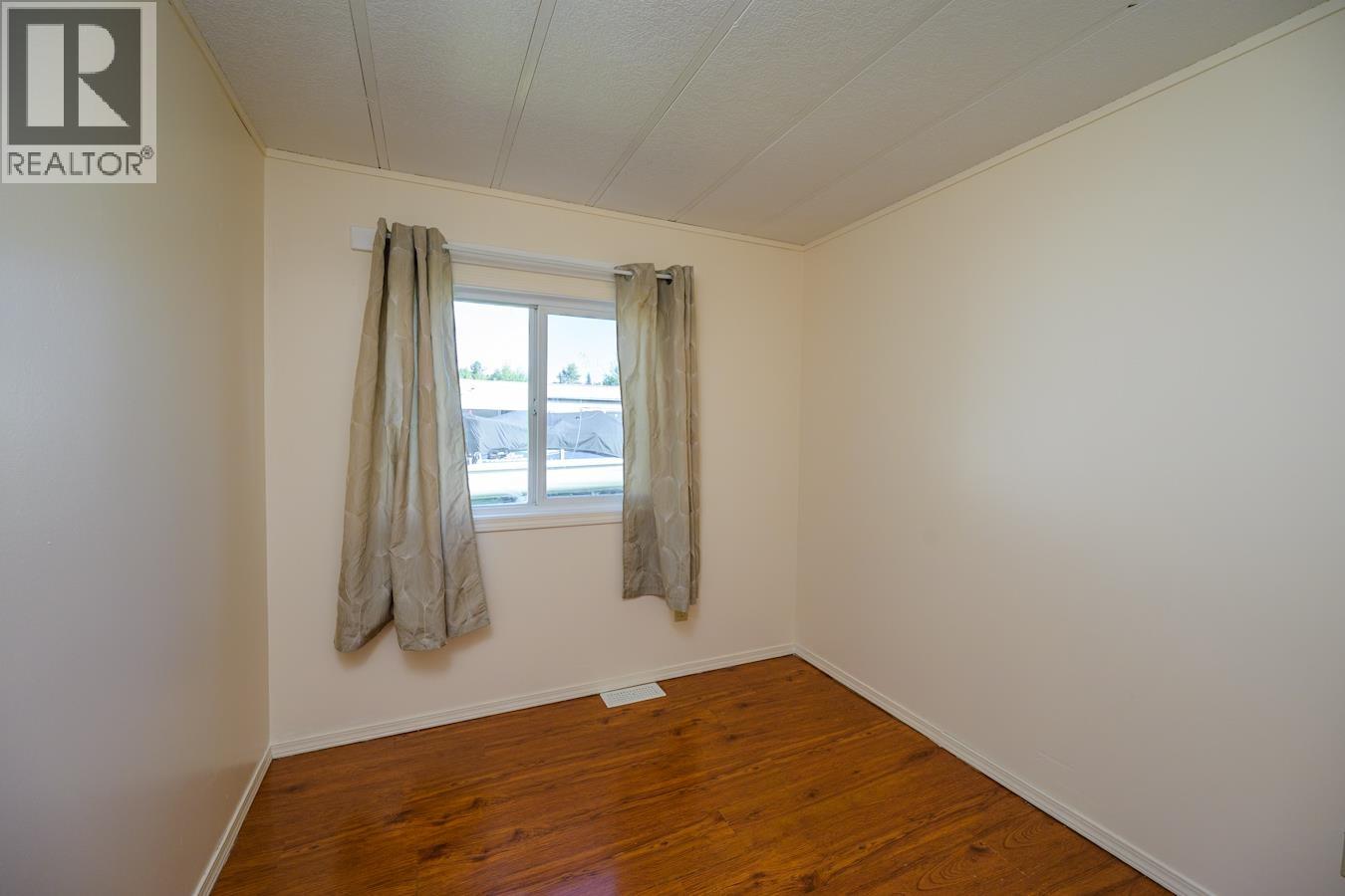 8487 PETER ROAD - 23