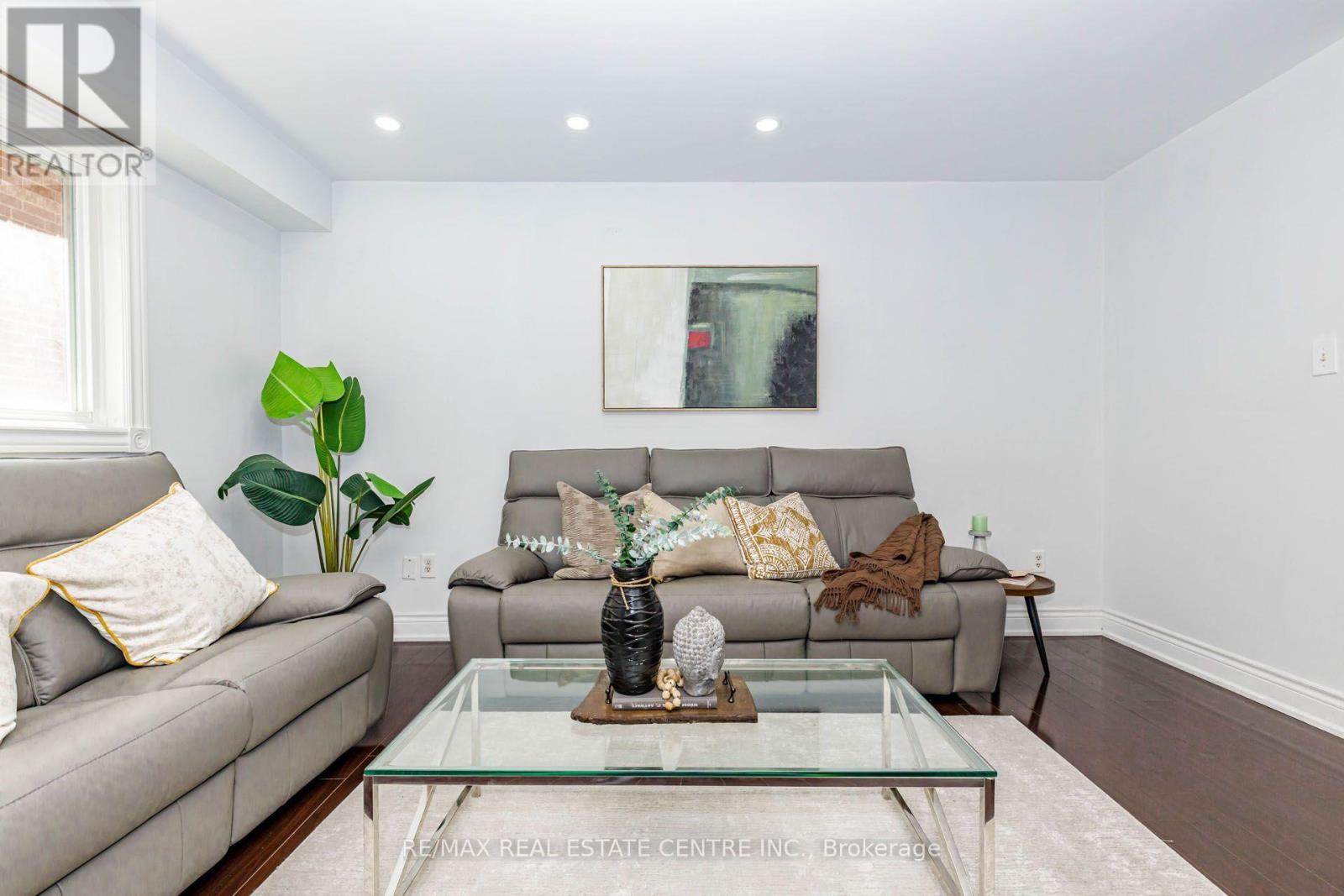 41 LETTY AVENUE - 5