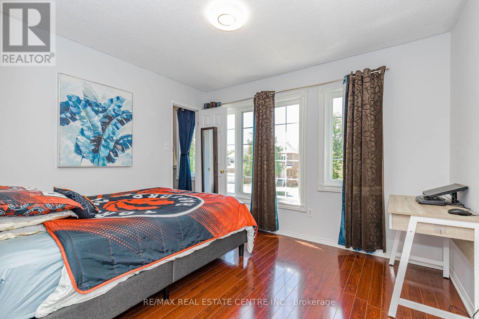 41 LETTY AVENUE - 20