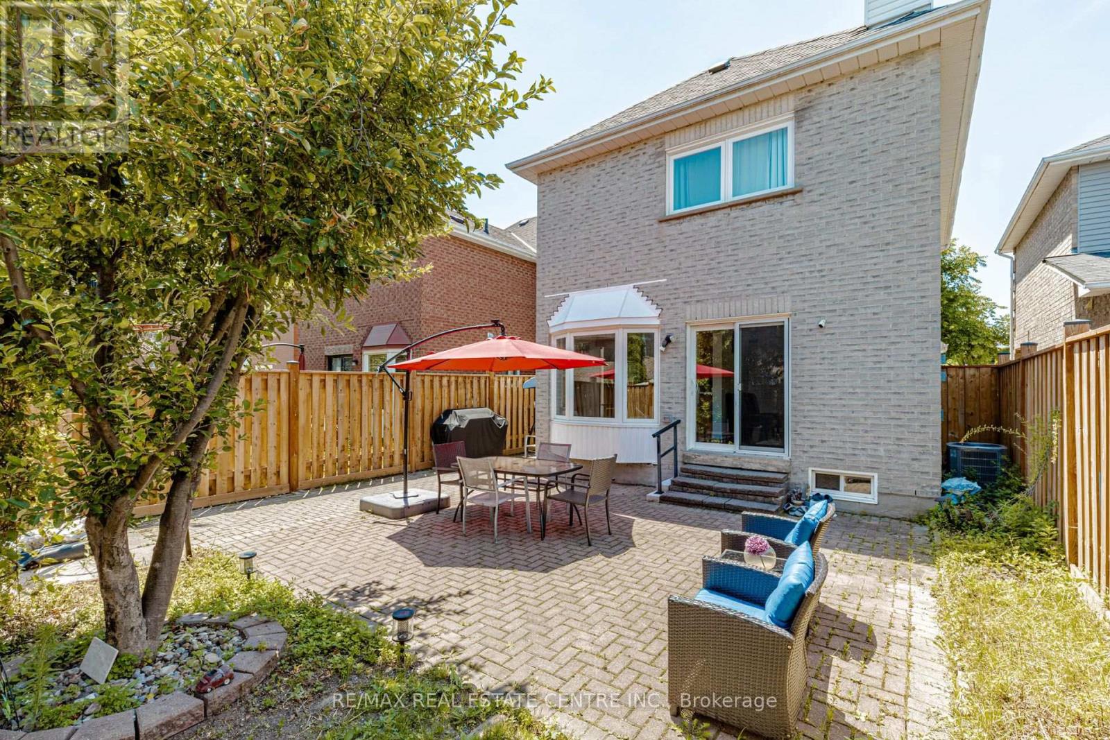 41 LETTY AVENUE - 29