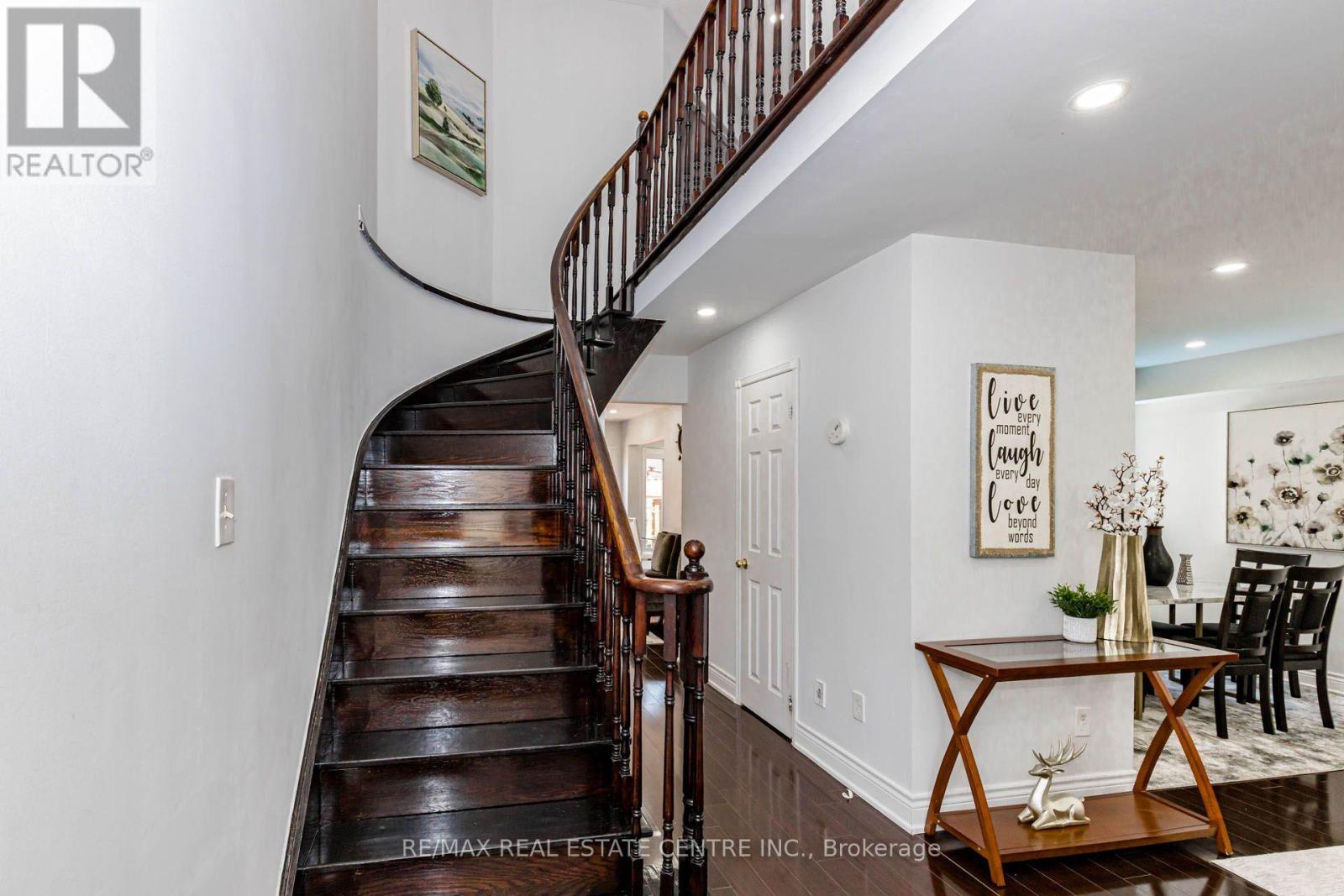 41 LETTY AVENUE - 3