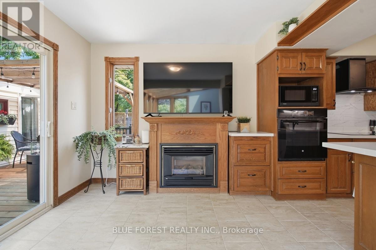 708 HEADLEY DRIVE - 20