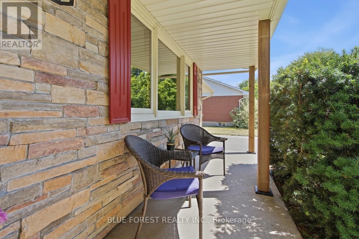 708 HEADLEY DRIVE - 9