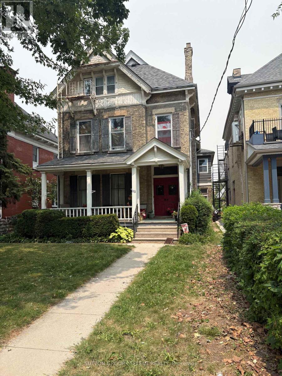 292 CENTRAL AVENUE, London East (East F)