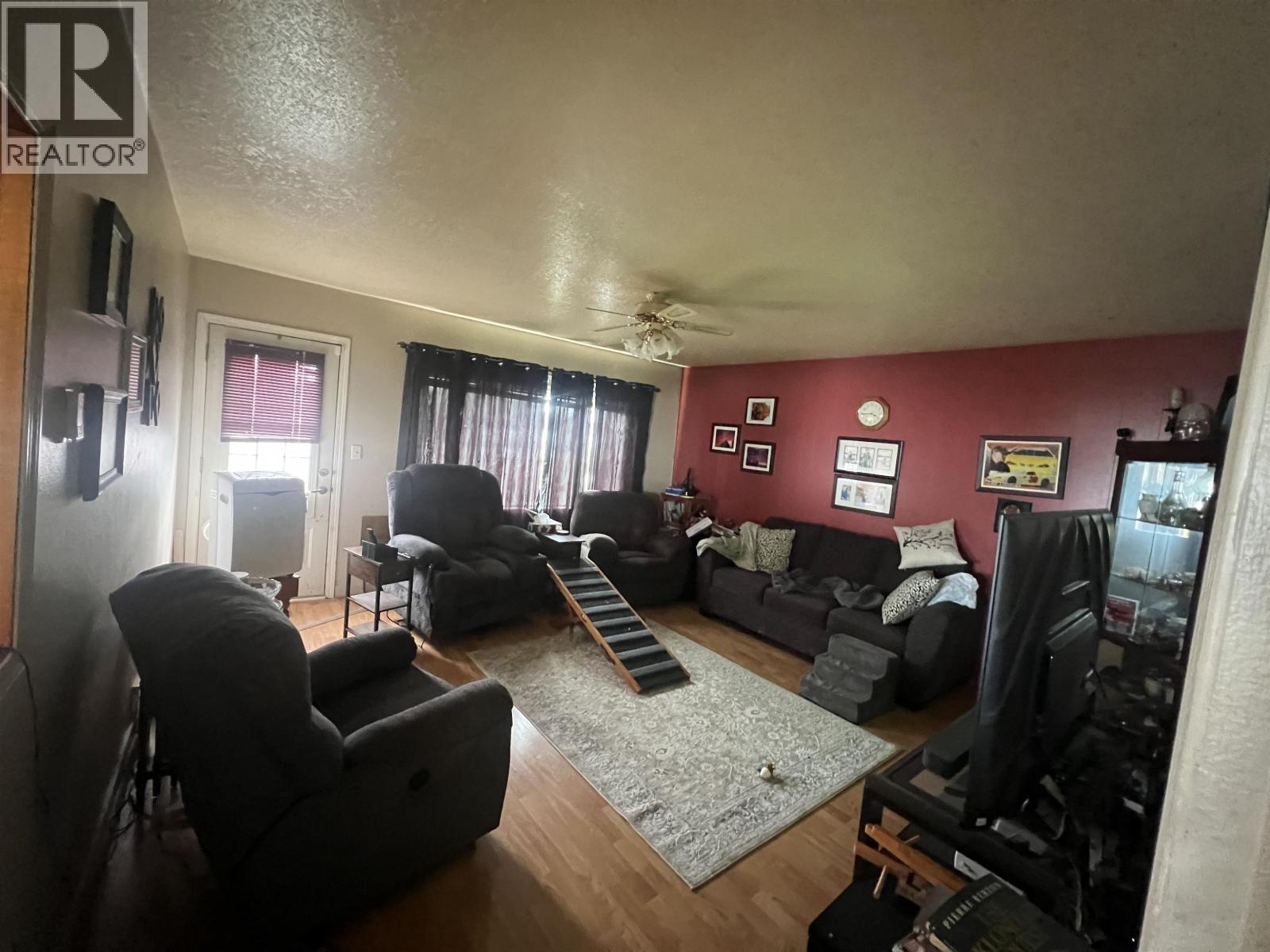 8344-8354 100 AVENUE - Image 10
