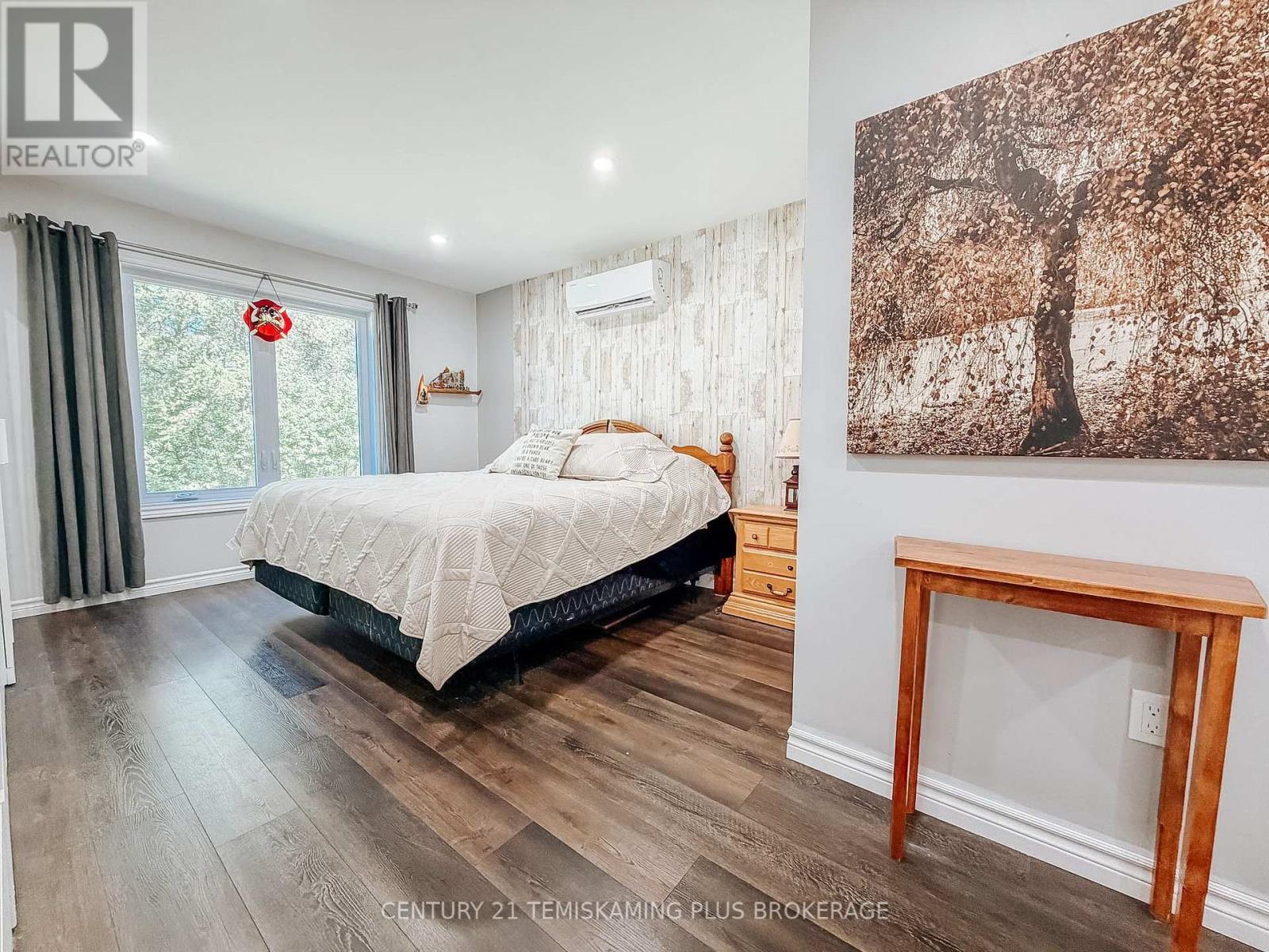 505544 AIRPORT DRIVE - Image 19