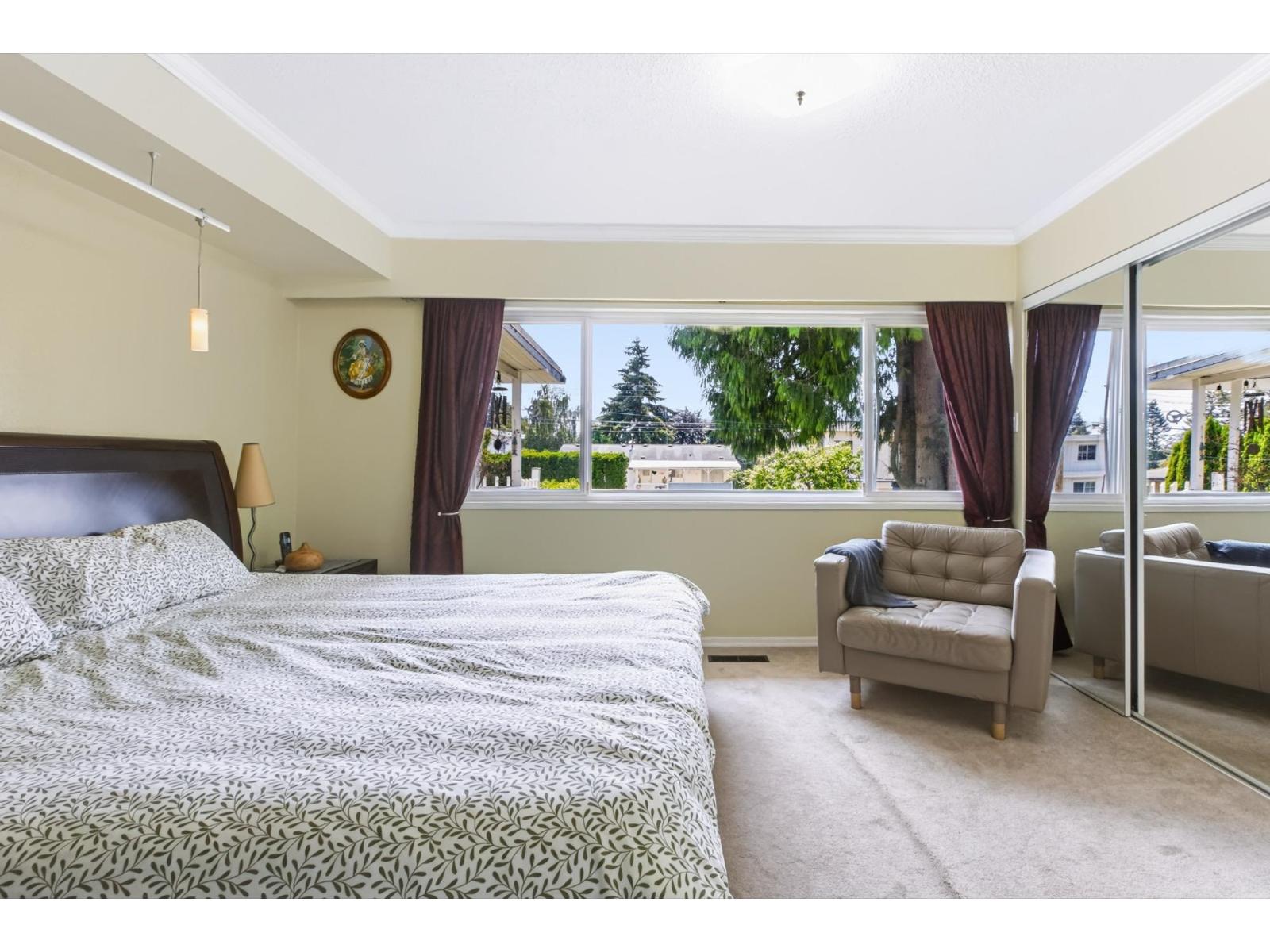 13830 BLACKBURN AVENUE, White Rock