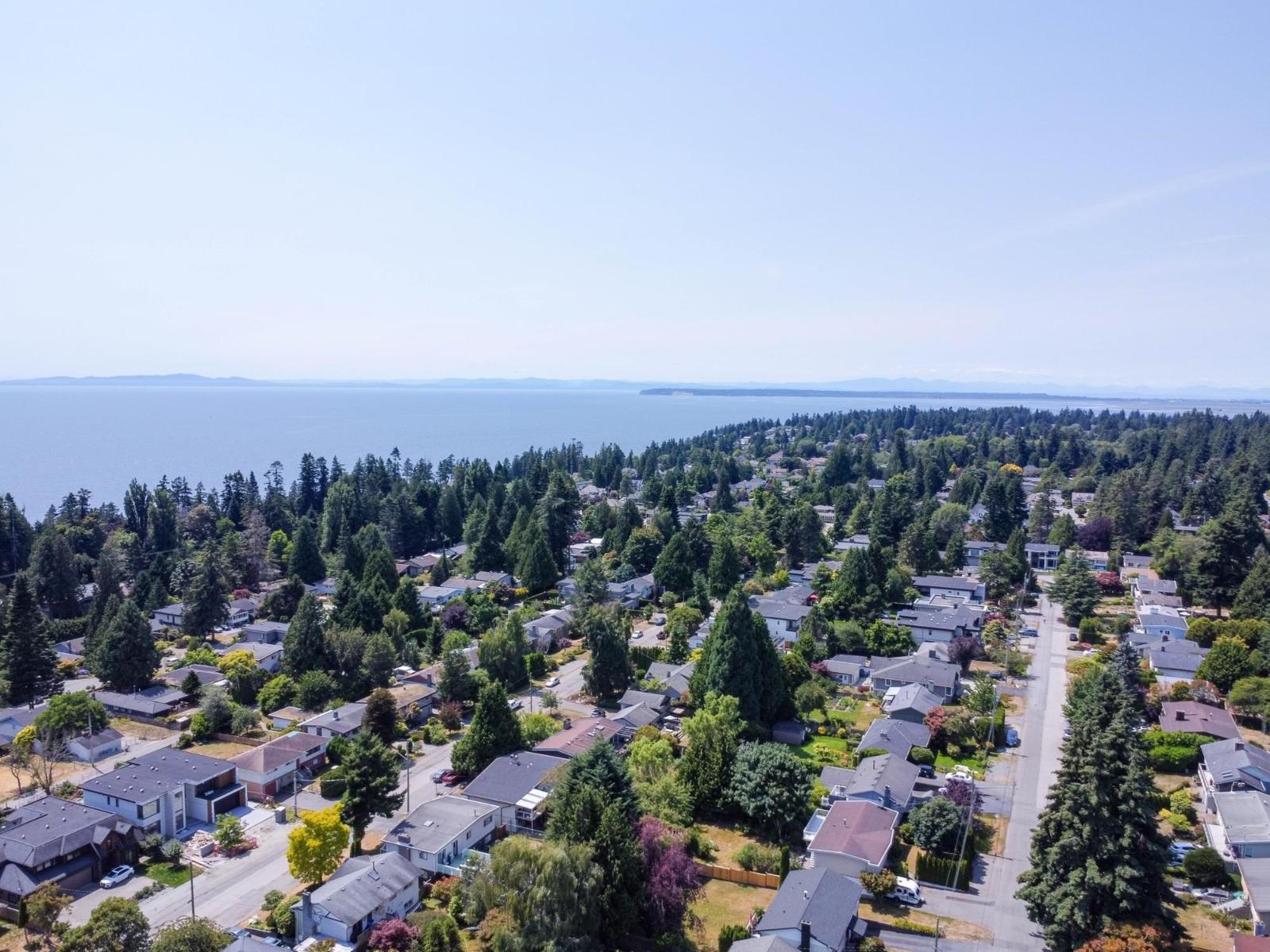 13830 BLACKBURN AVENUE, White Rock