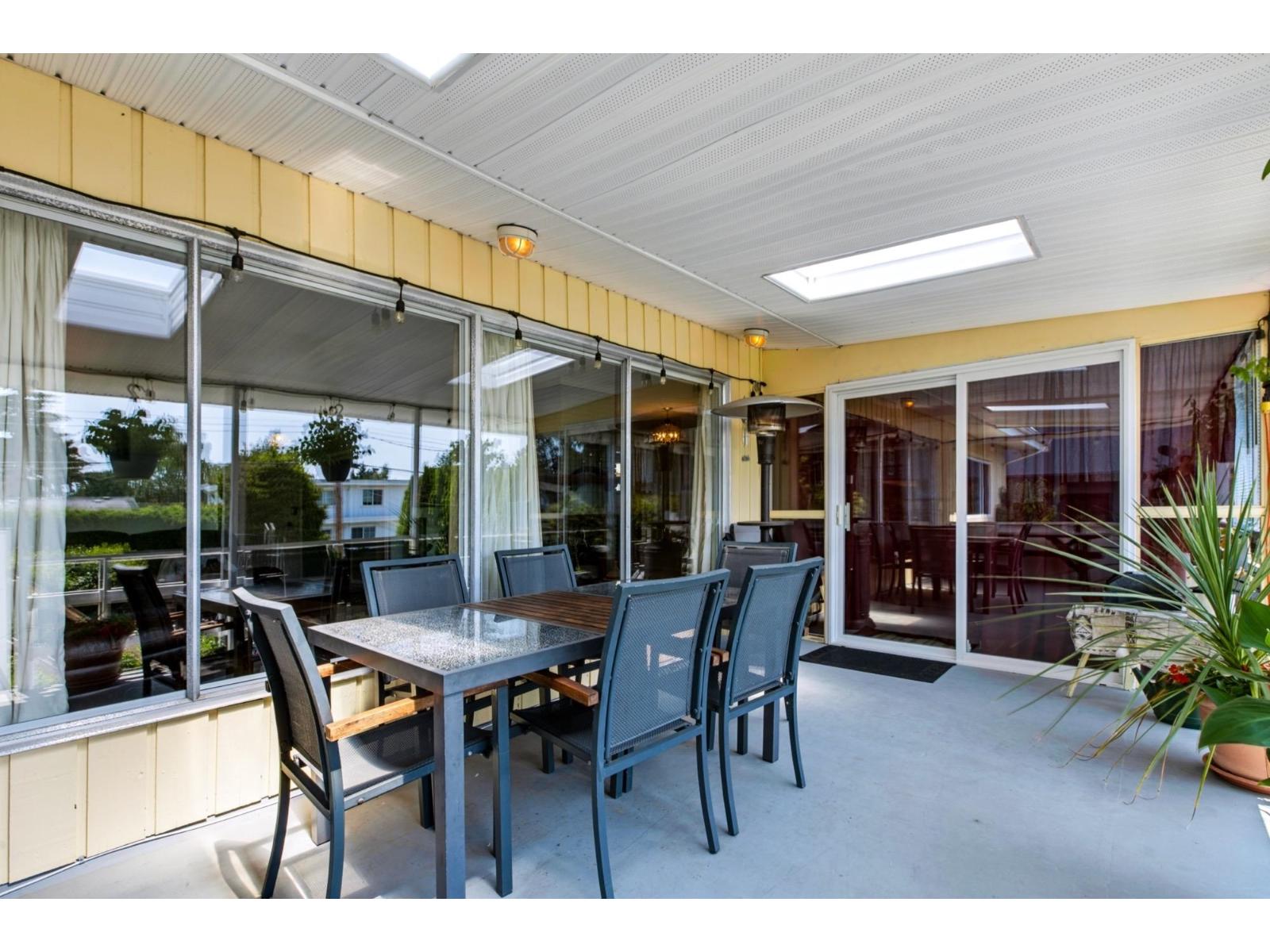 13830 BLACKBURN AVENUE, White Rock