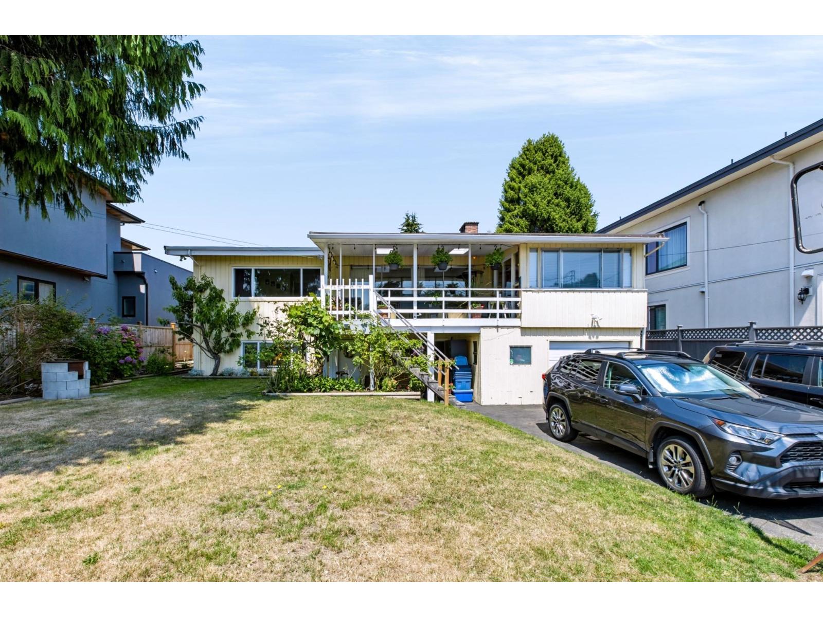 13830 BLACKBURN AVENUE, White Rock