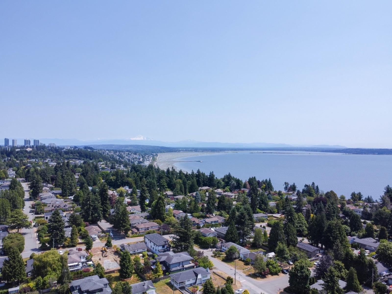 13830 BLACKBURN AVENUE, White Rock