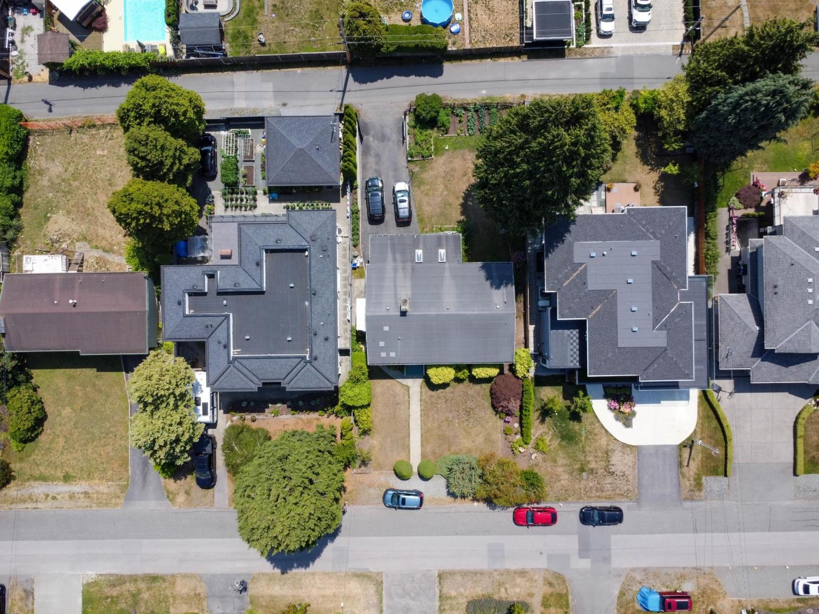 13830 BLACKBURN AVENUE, White Rock