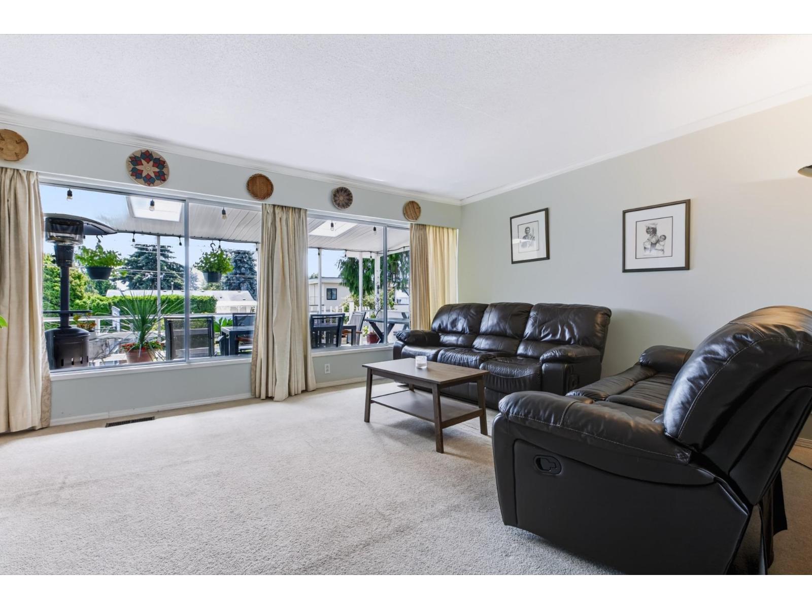 13830 BLACKBURN AVENUE, White Rock