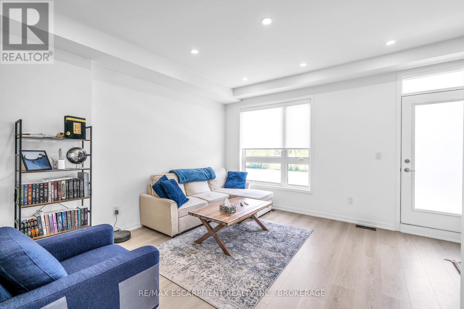 31 PEGLER STREET - 12