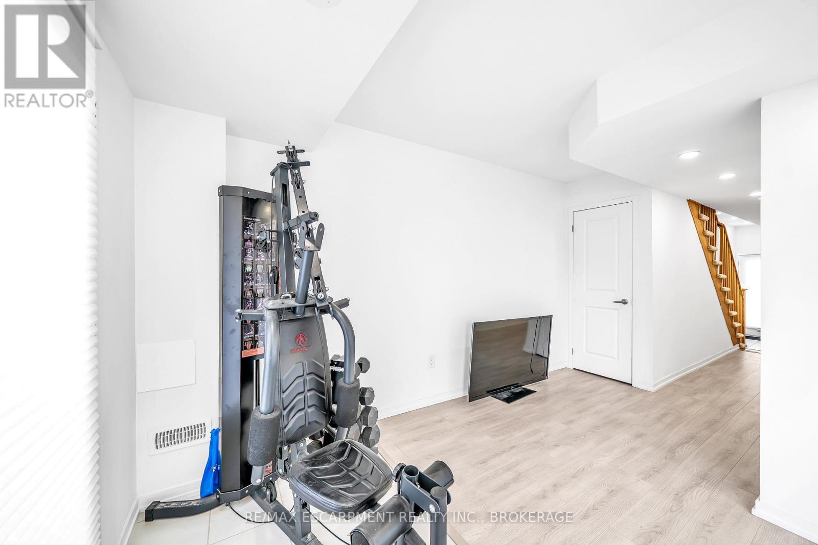 31 PEGLER STREET - 6
