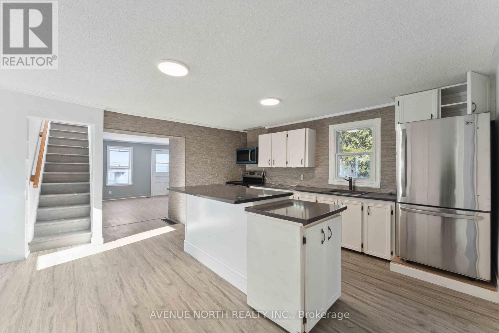 6958 NOTRE DAME STREET - 11